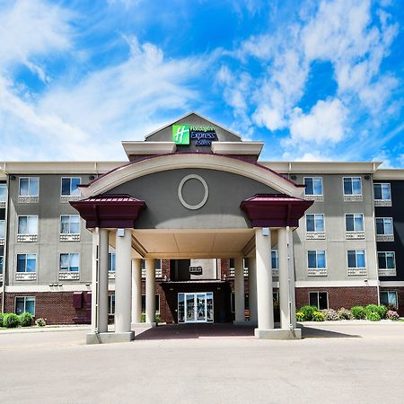 Holiday Inn Express Hotel & Suites Grand Forks, An Ihg Hotel Bagian luar foto