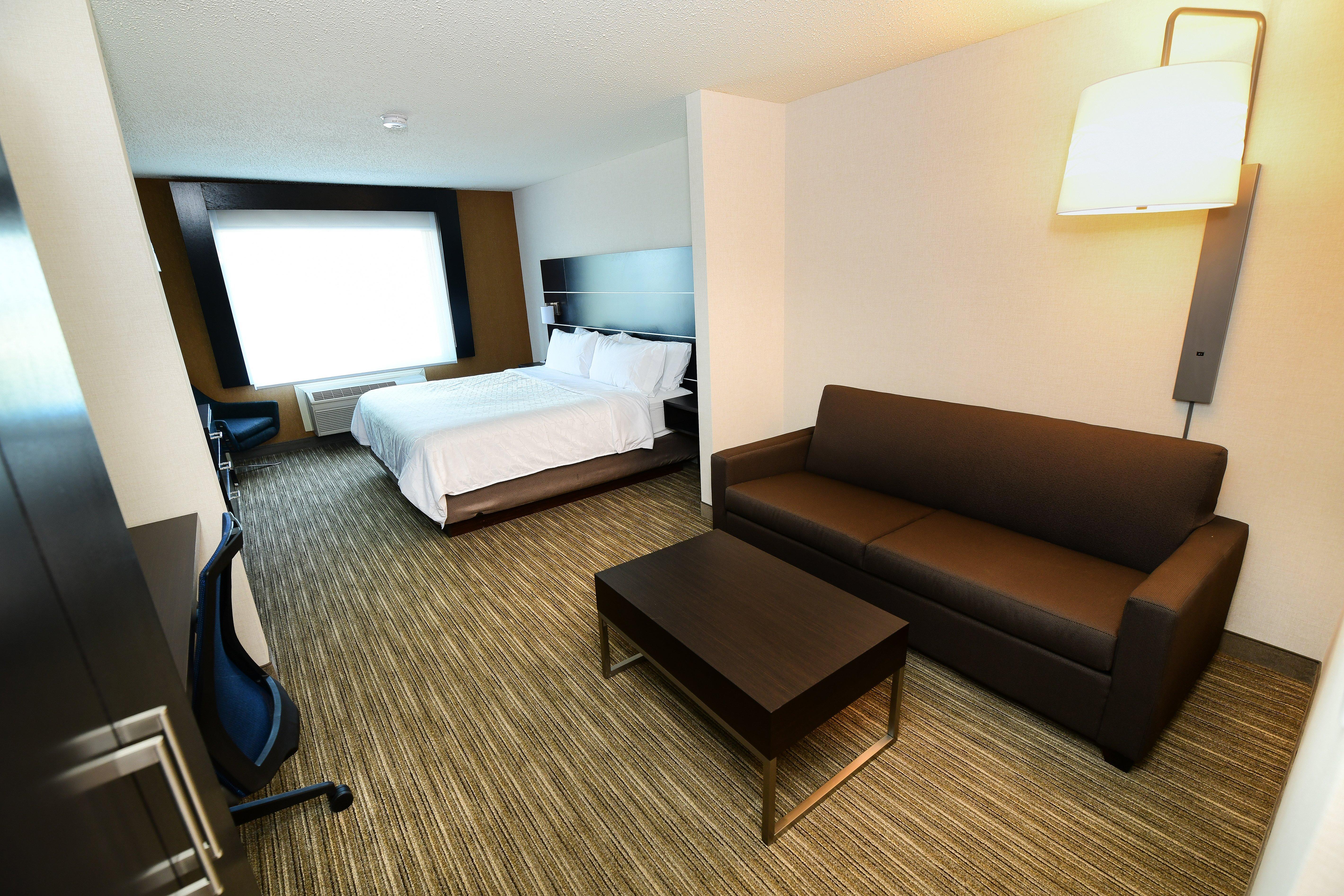 Holiday Inn Express Hotel & Suites Grand Forks, An Ihg Hotel Bagian luar foto