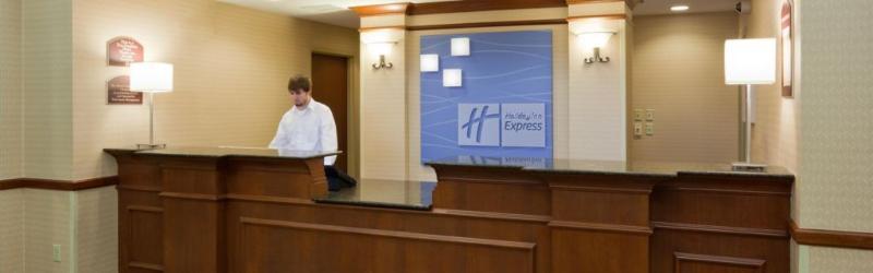 Holiday Inn Express Hotel & Suites Grand Forks, An Ihg Hotel Bagian luar foto